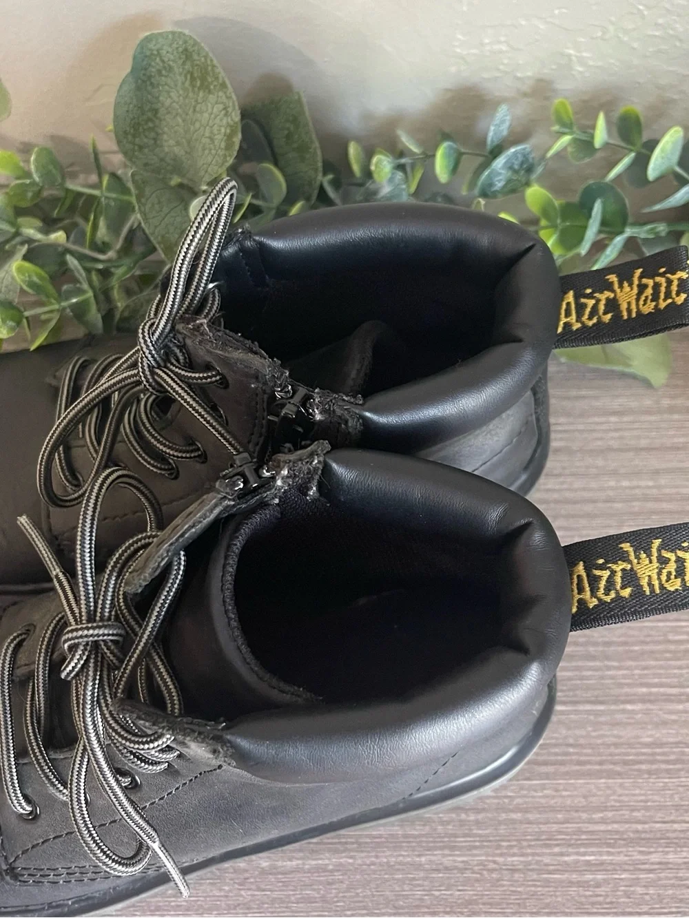 Dr Martens Padley Leather Lace Up Boots Big Kids Size 3